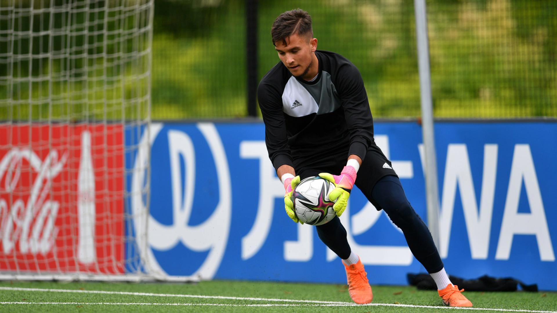 'It can turn you from a boy to a man': why loans are vital for goalkeepers' development