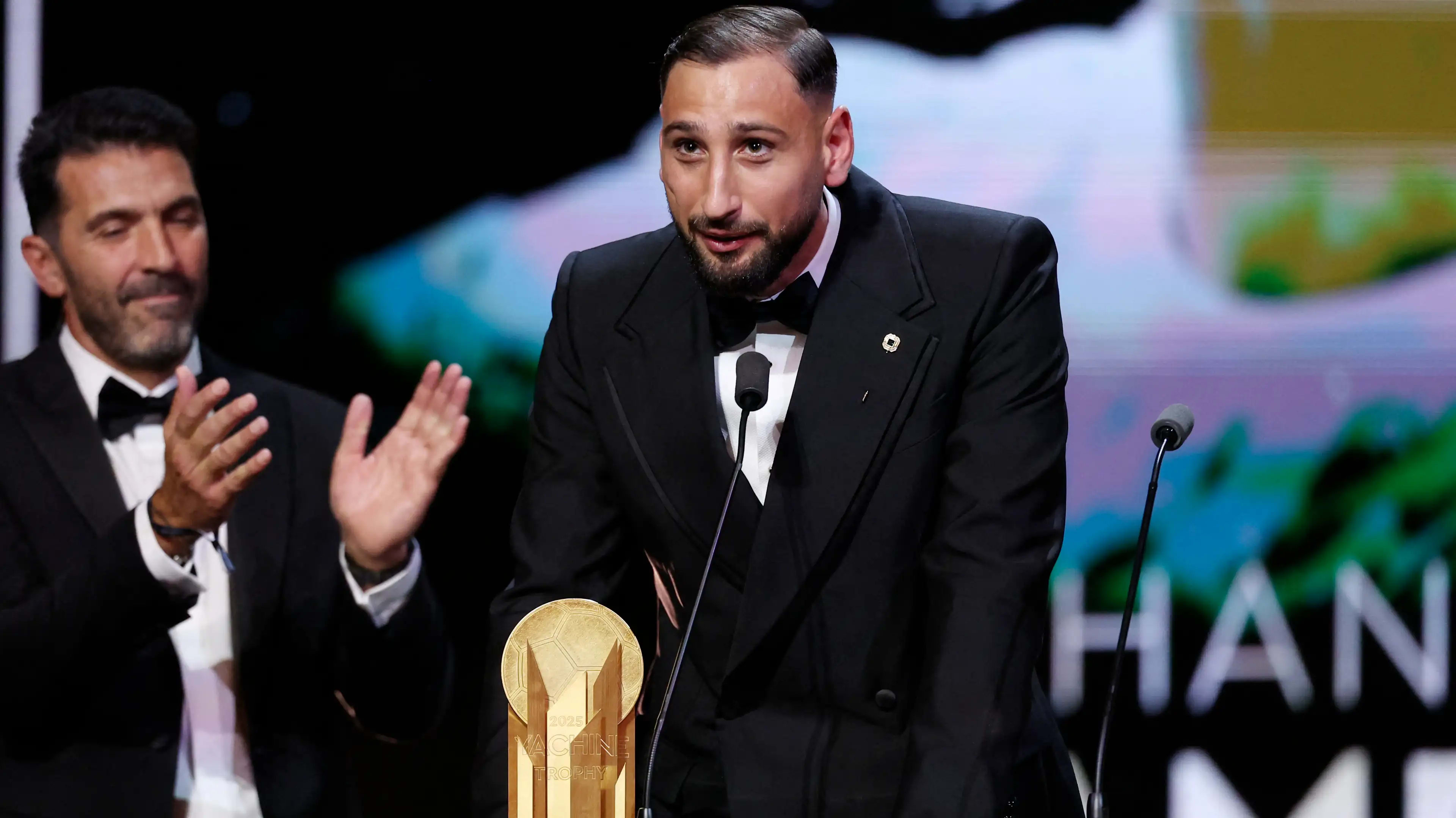 The Week in Goalkeeping 19: West Ham goalkeeper coaches leave, Donnarumma wins big, Kelleher steps up, and more