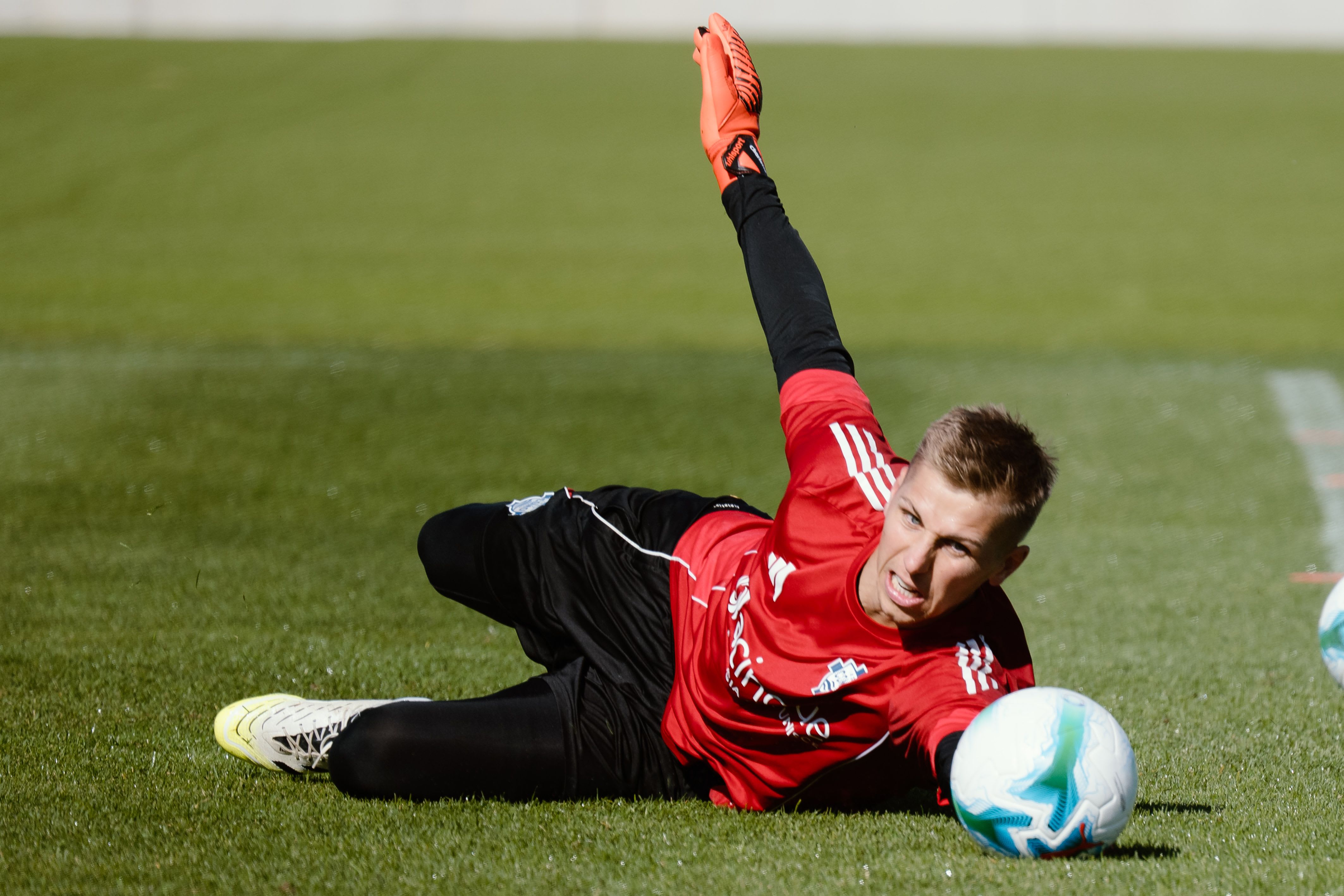 Jean Butez exclusive: Como’s level-headed number one on pressure, pressing, and passion for Cesc Fabregas’ exciting project 