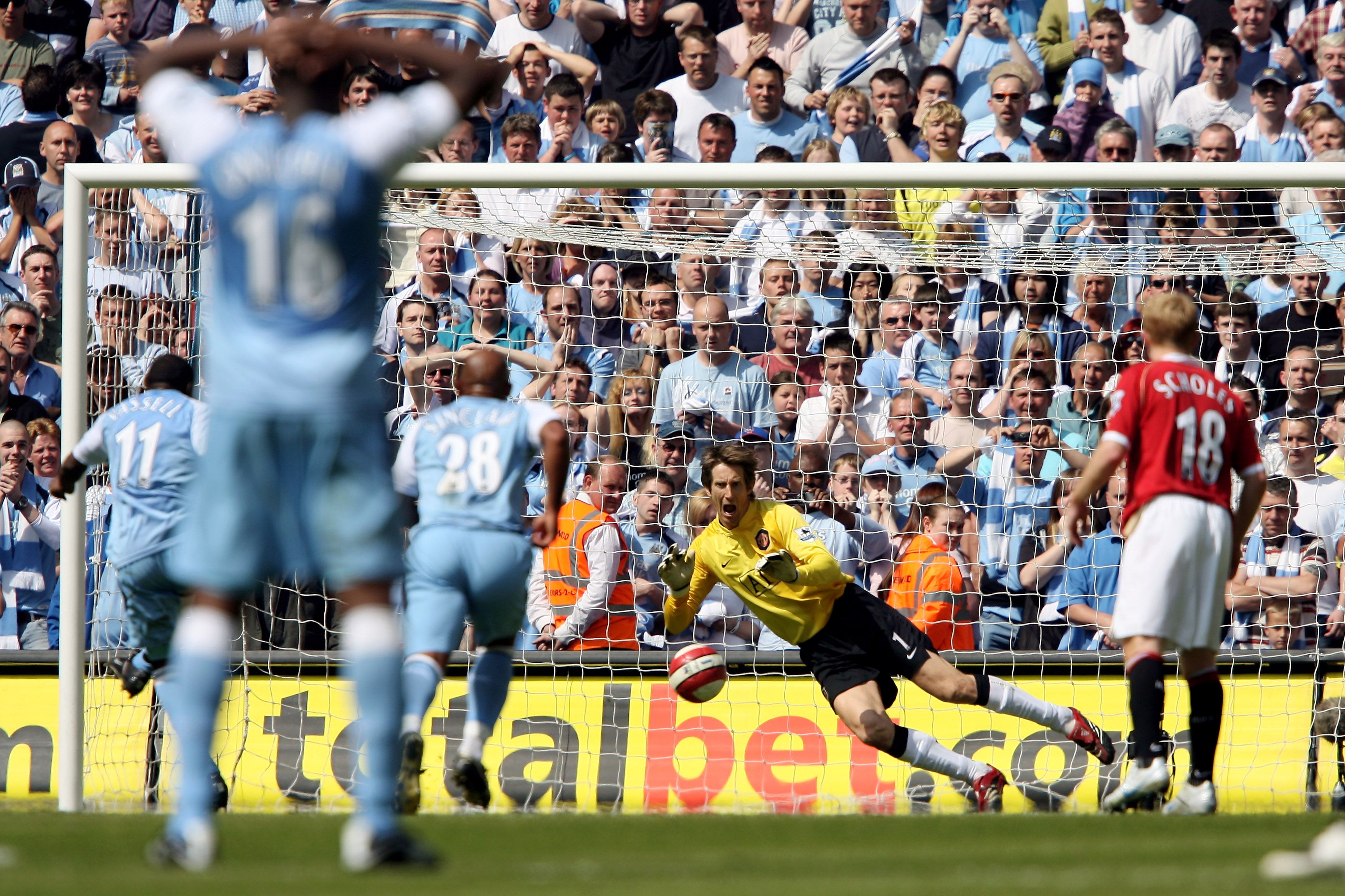 van der Sar penalty save.jpg