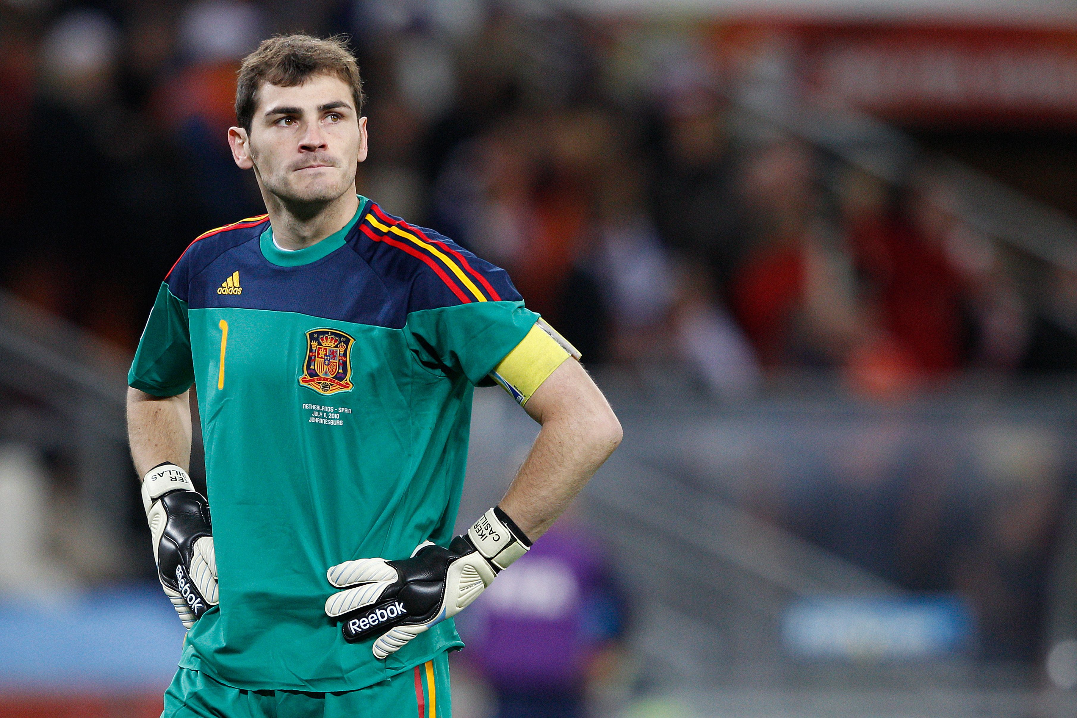 Spain Goalkeeper football shirt 2010.