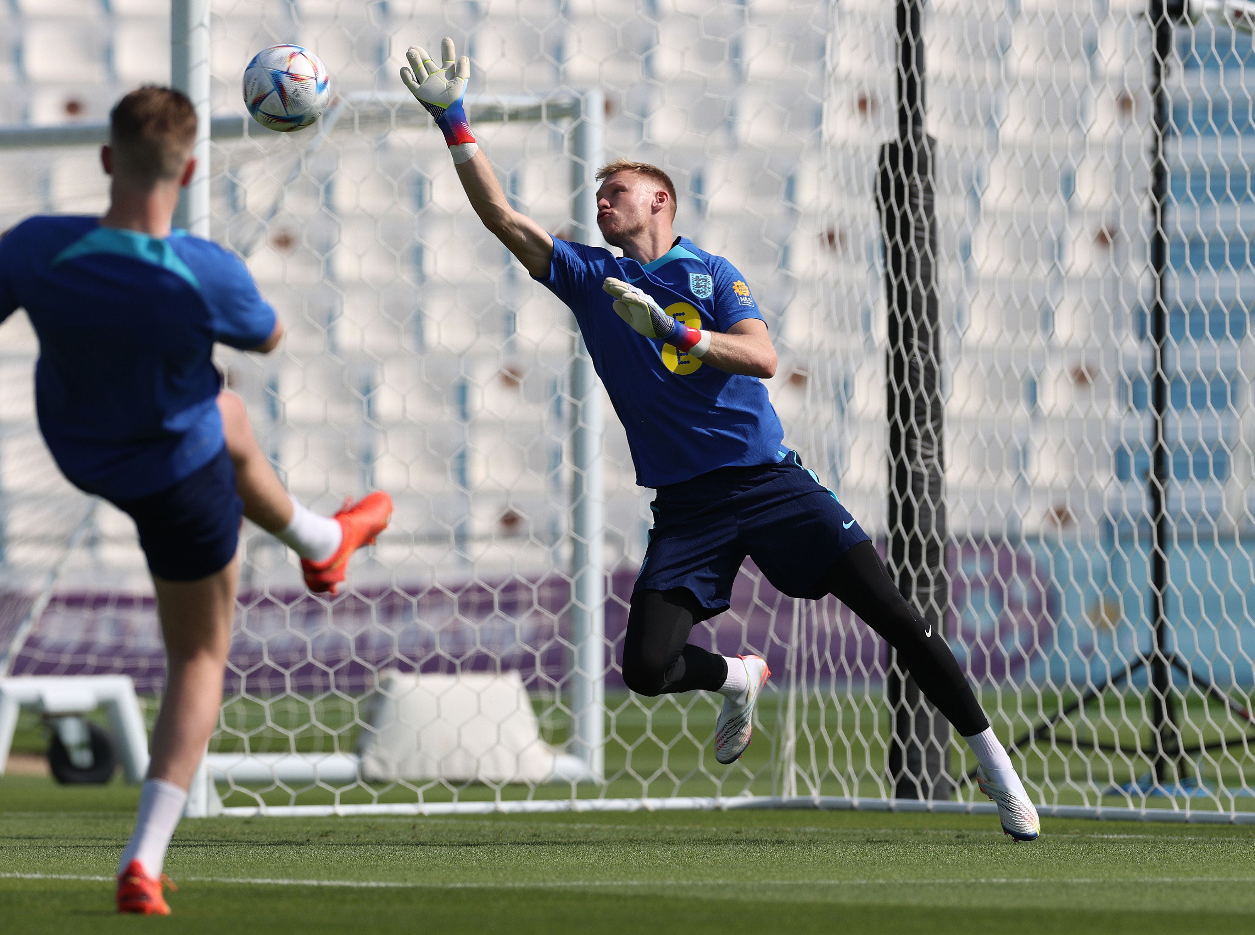 Ramsdale Pickford England training (Goalkeeper.com)