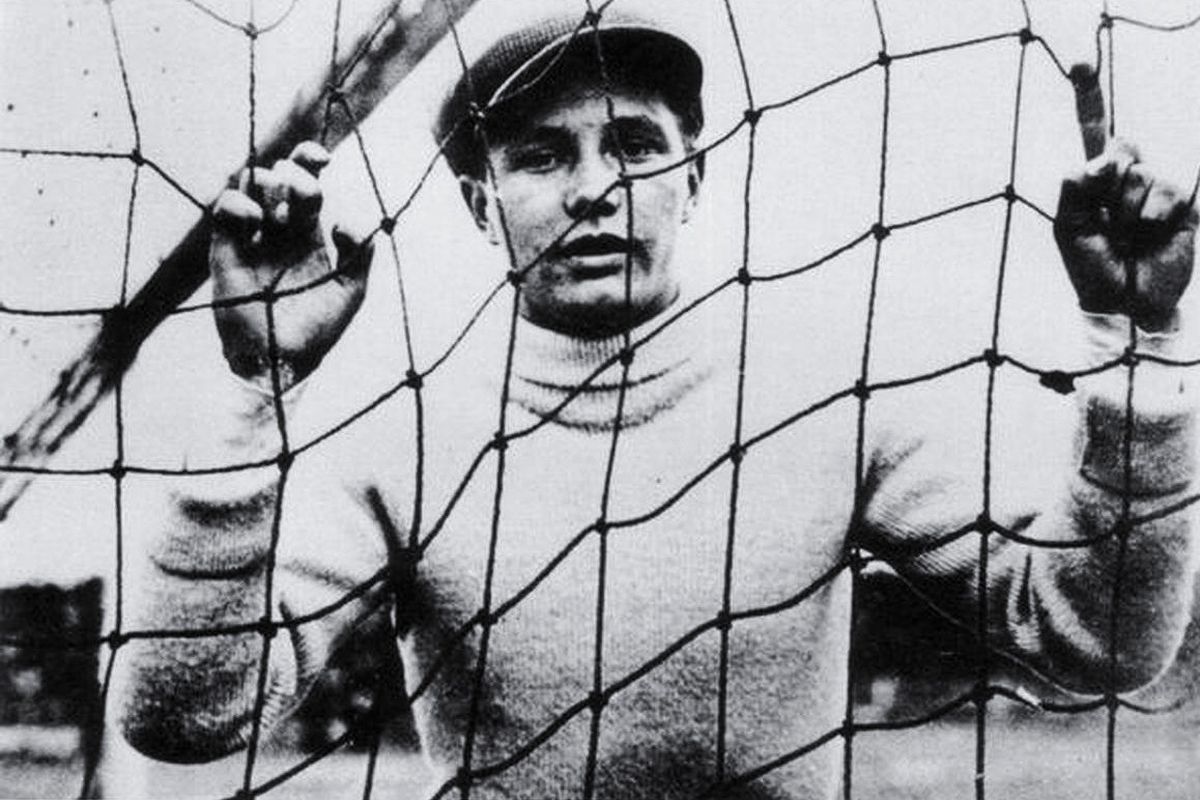 Goalkeeping heroes: the incredible stories of two Welsh wartime stoppers, from the Somme to German prisoner of war camps