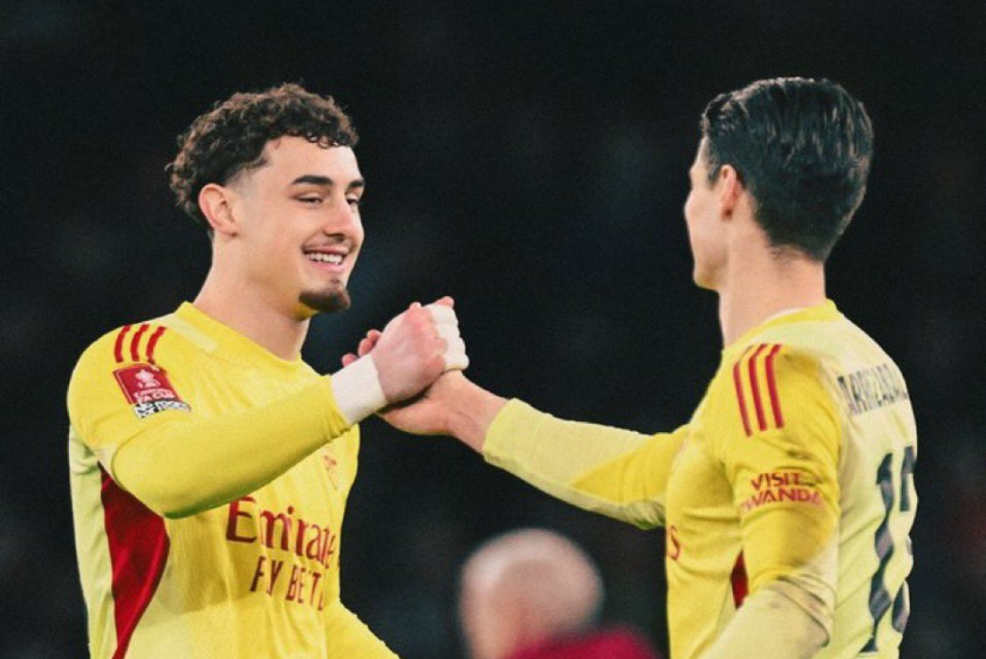 The Week in Goalkeeping 33: Bizot sees red, penalty trick in Birmingham, and Trafford speaks out