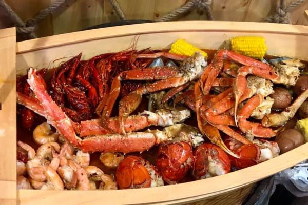 Pier 17 Cajun Seafood & Bar Coupons and Deals