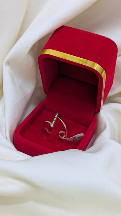 Bagues — Petal Halo Ring WFC, JAWHARA BOX