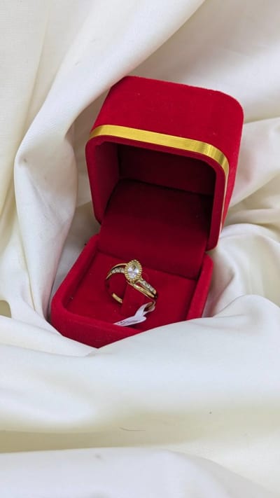 Bagues — Prism Halo Ring 8MR, JAWHARA BOX