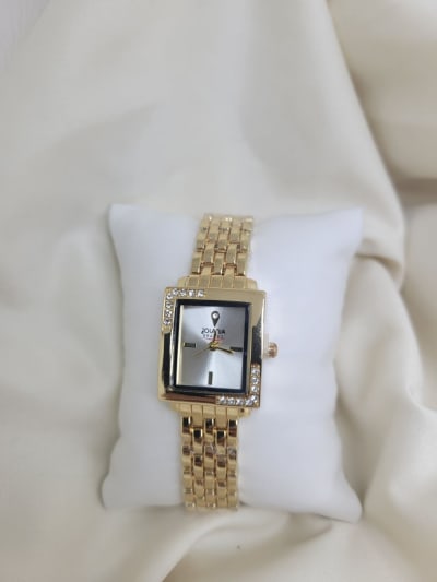 Montres — Halo Square SKM, JAWHARA BOX