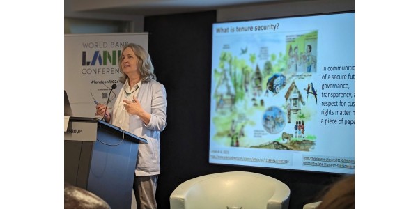 Anne Larson, CIFOR ICRAF 