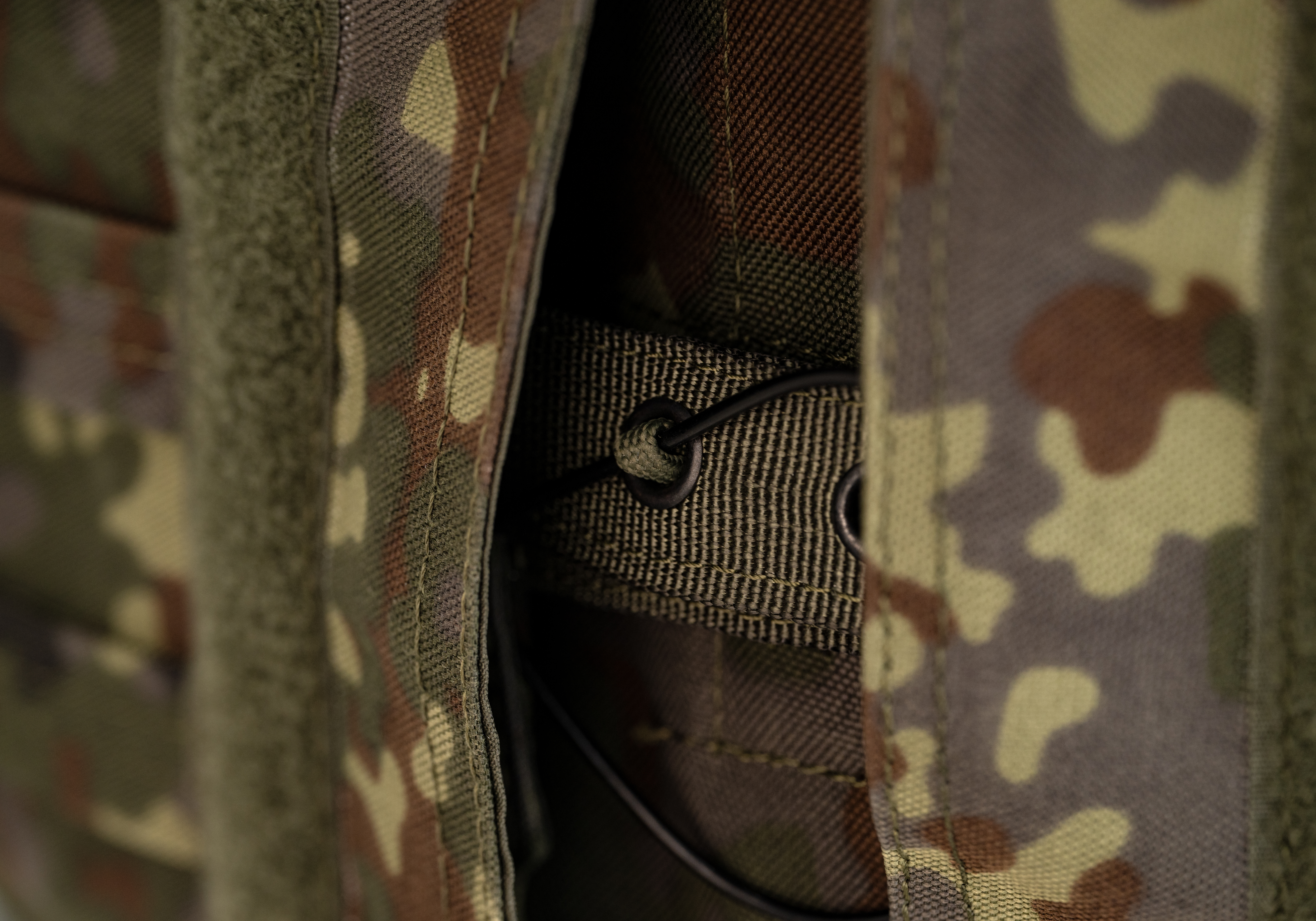 Invader Gear 6094A-RS Plate Carrier Invader Gear 6094A-RS Plate Carrier