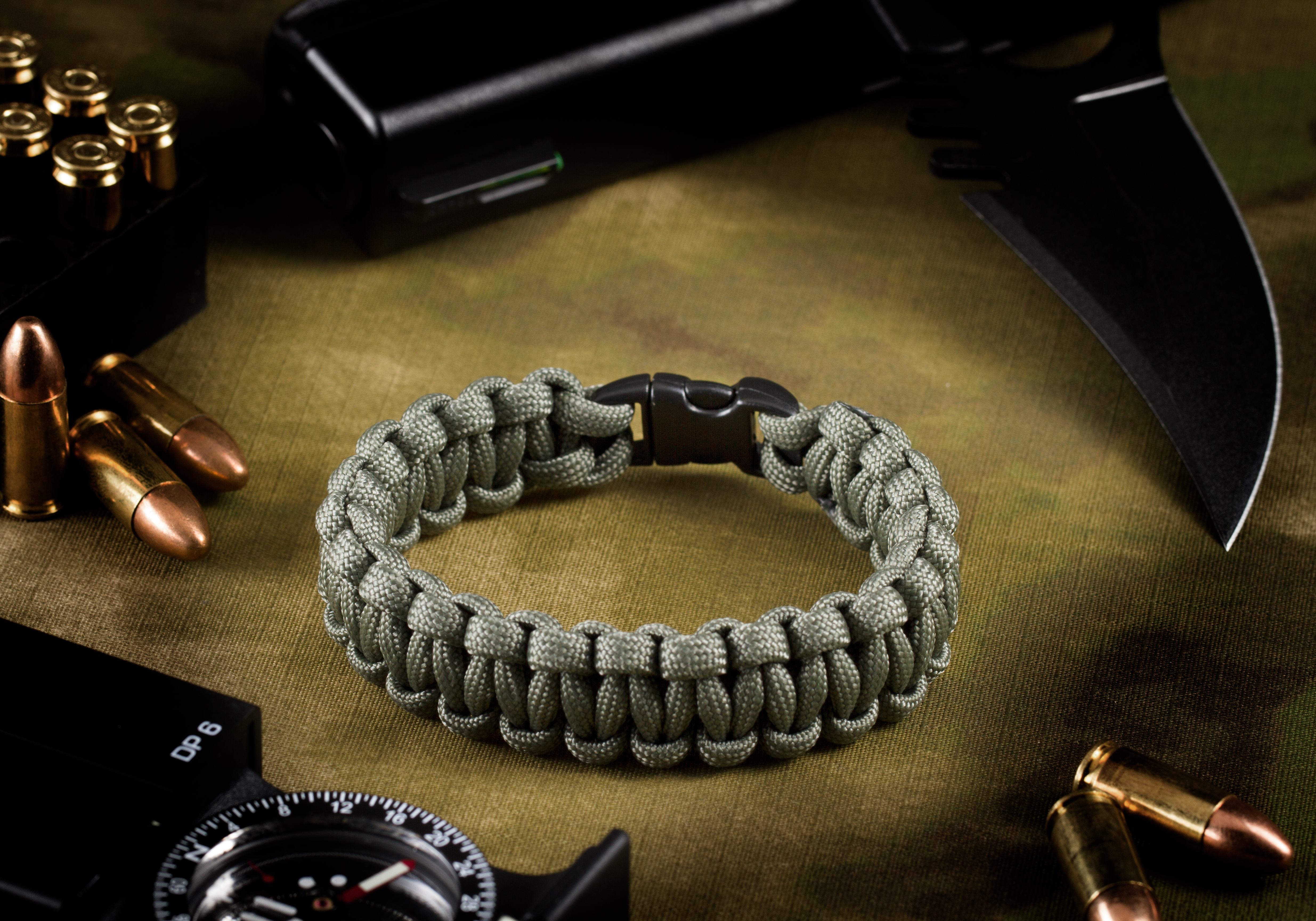 Invader Gear Paracord Bracelet Compact Invader Gear Paracord Bracelet Compact