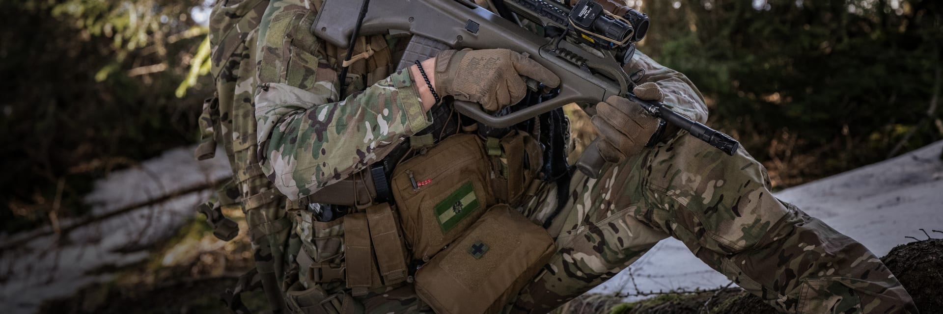Attrezzatura militare online on sale