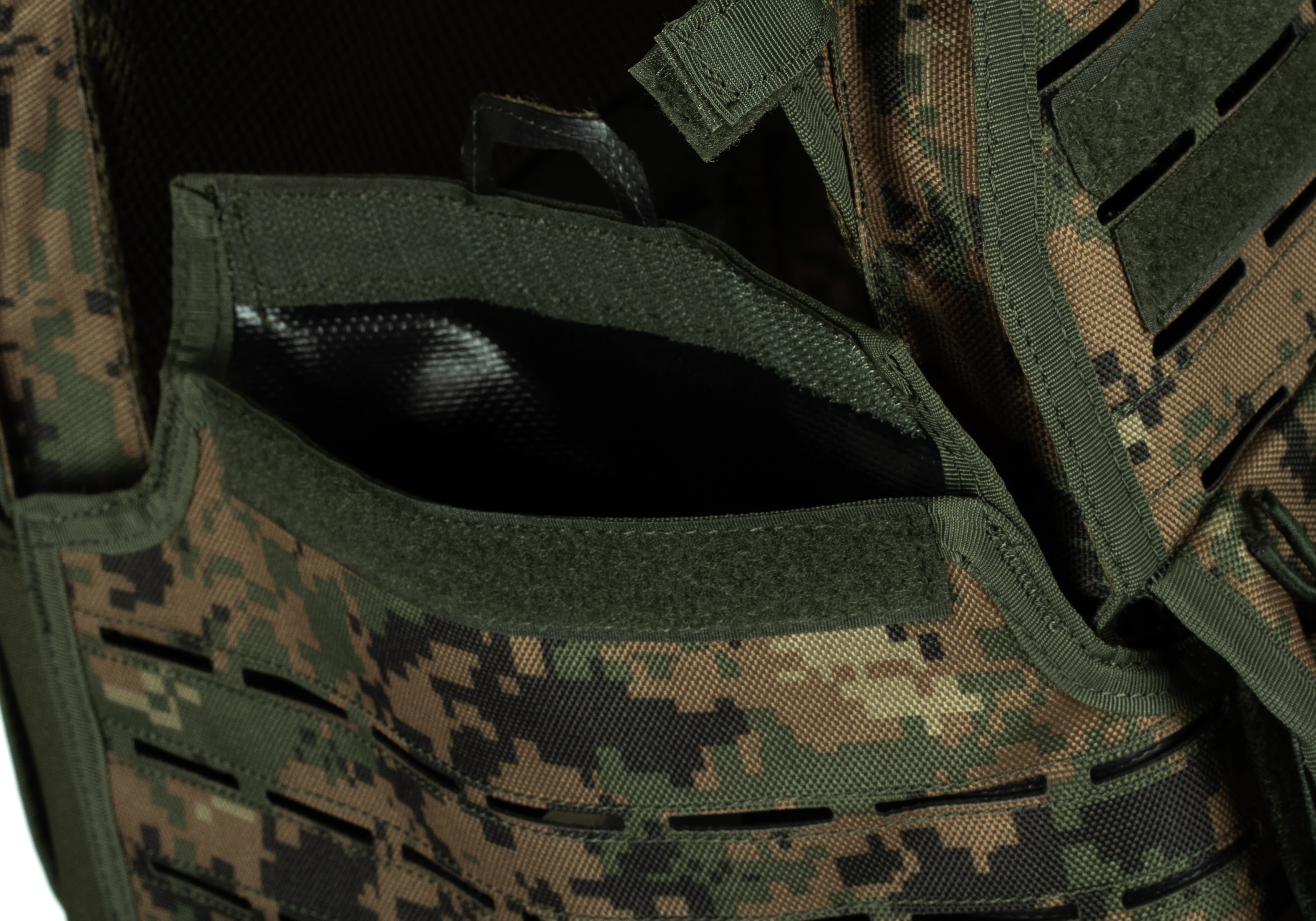 Invader Gear Reaper Plate Carrier Invader Gear Reaper Plate Carrier