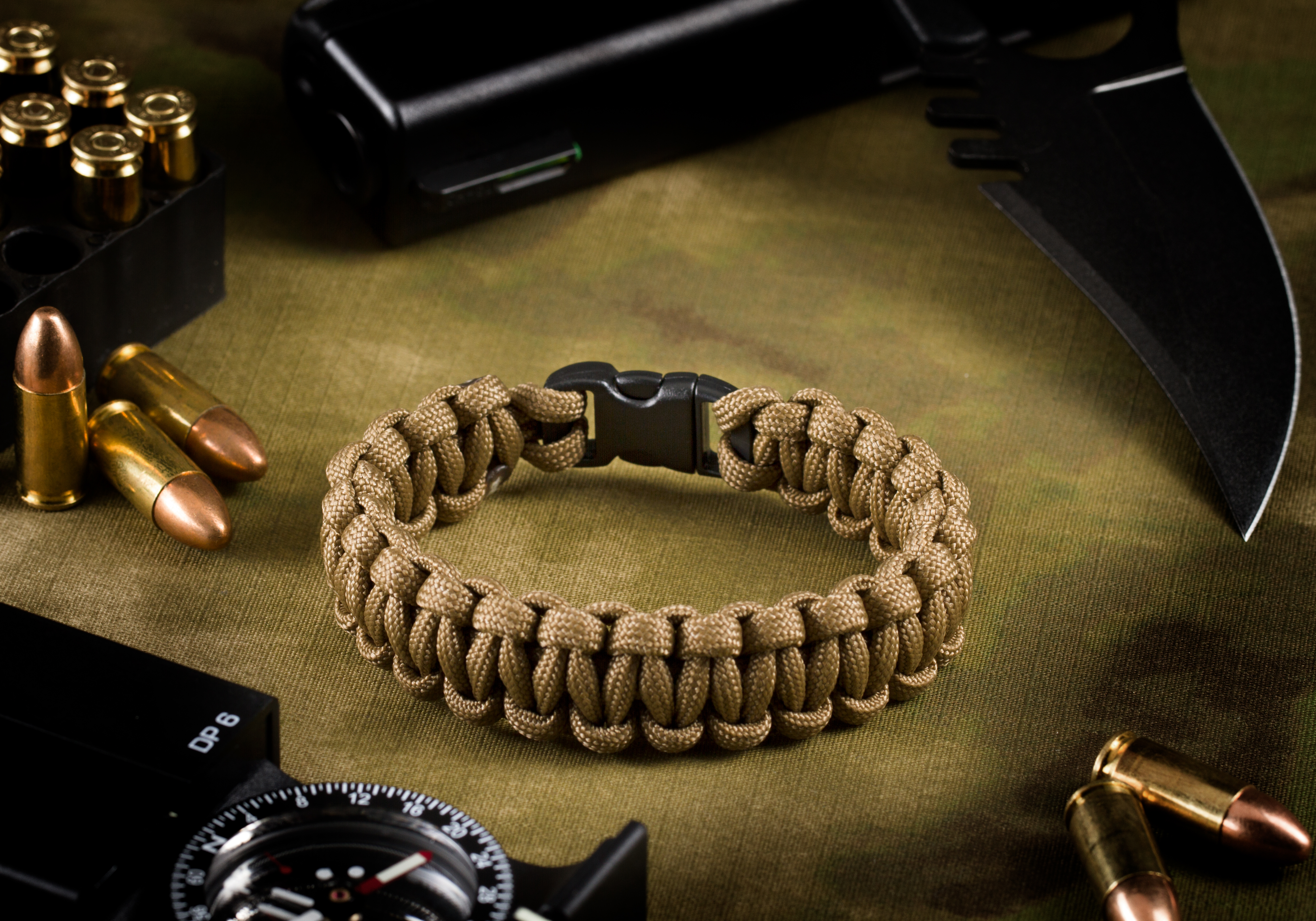 Invader Gear Paracord Bracelet Compact Invader Gear Paracord Bracelet Compact
