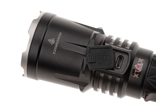 Klarus XT21X