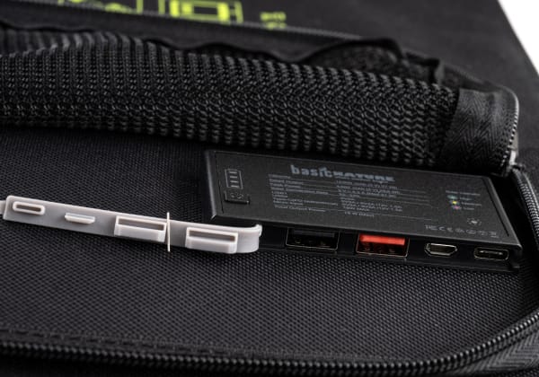 BasicNature Solar Charger Powerbank