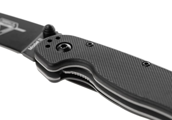 Ontario RAT II Linerlock D2 Folder