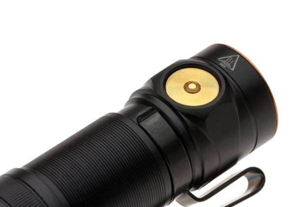 Fenix E18R