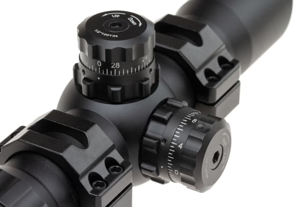 Leapers 1-8X28 30mm CQB/MRC Mil-Dot Accushot OP3