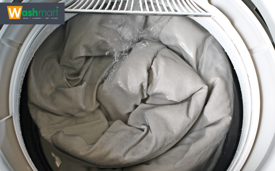 How to Wash and Maintain a Down Comforter for a Long Life