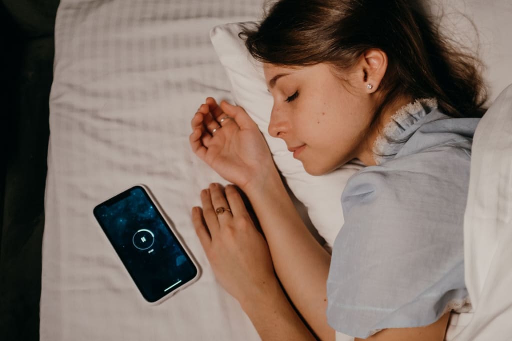 Sleep Syncing: How Aligning Your Life With Your Circadian Rhythm Can Transform Energy, Mood, and Long-Term Health