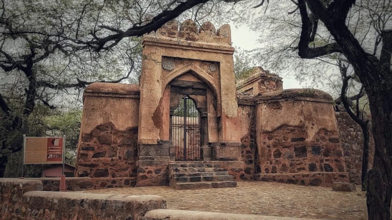 Haunted Getaways Are Rewiring Travel Search