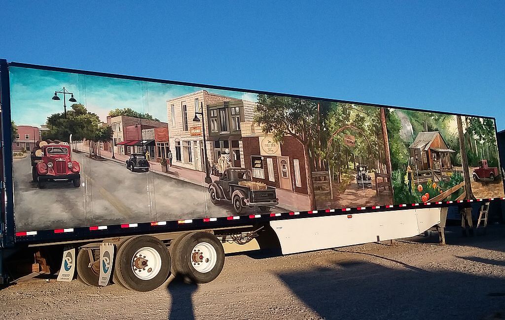 A unique handpainted fleet (775) 5376020 Top Notch Carrier