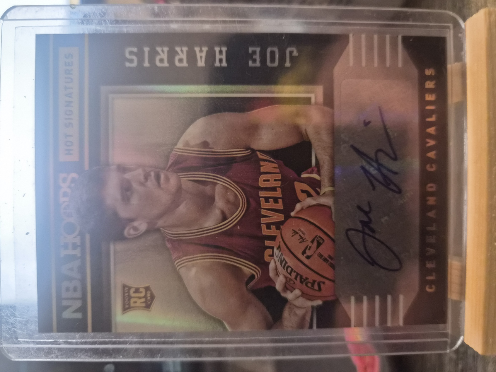Joe Harris 2014-15 NBA Hoops "Hot Signatures" Rookie Autograph Card (#91)