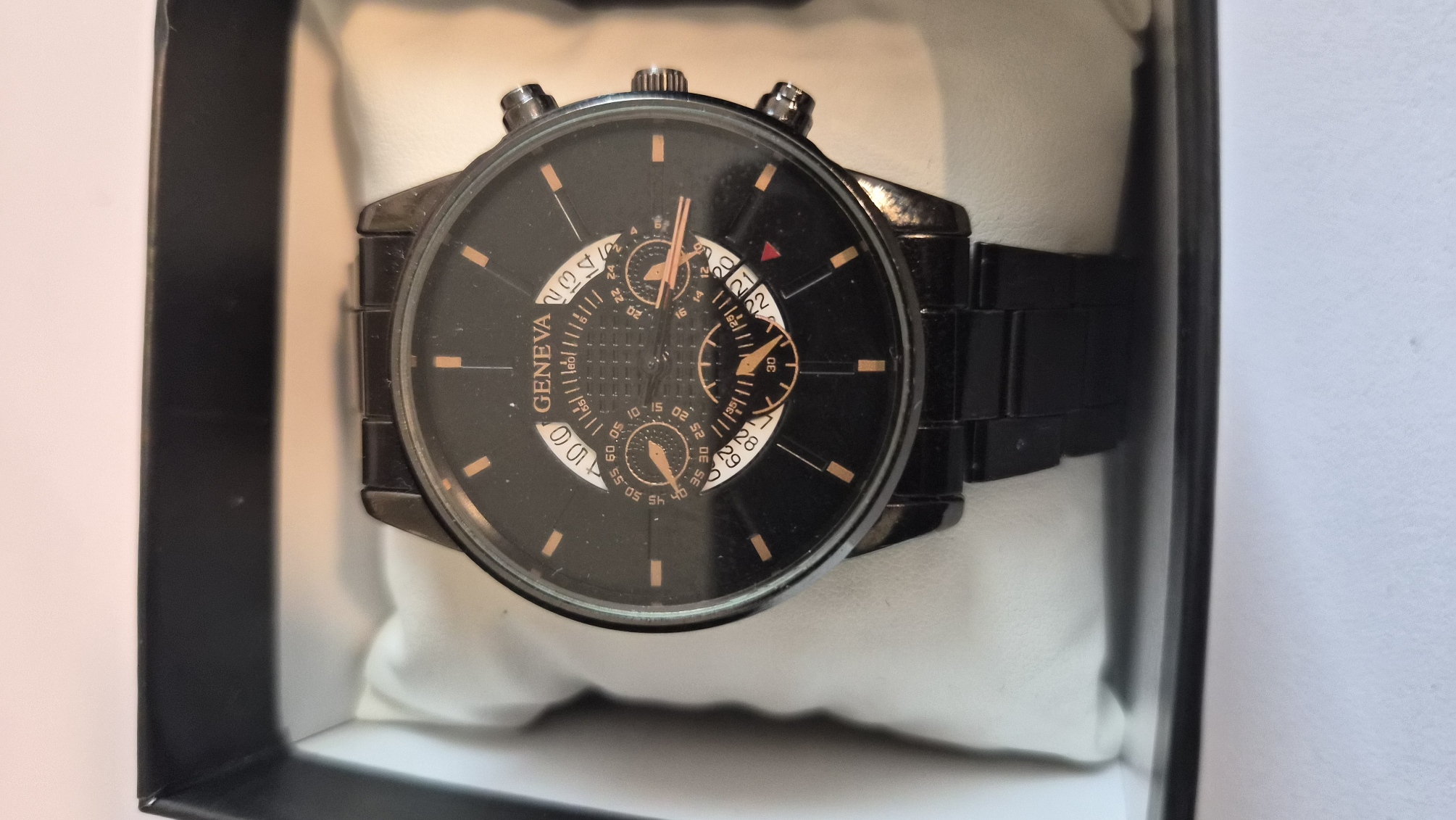 Geneva Men's Quartz Date Watch