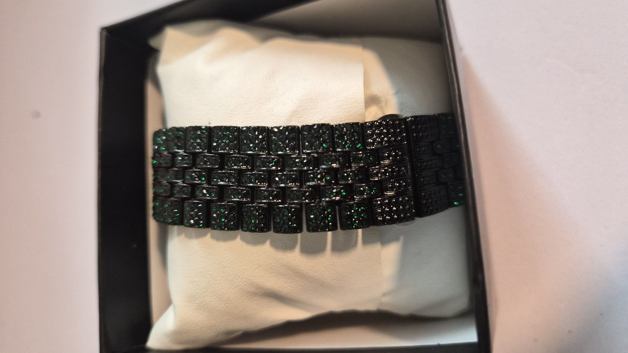 Lucky Green Bust Down Style Luxury Time Piece