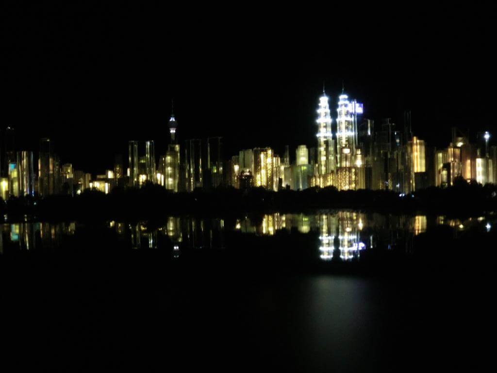 Modell von Kuala Lumpur bei Nacht Modell von Kuala Lumpur bei Nacht