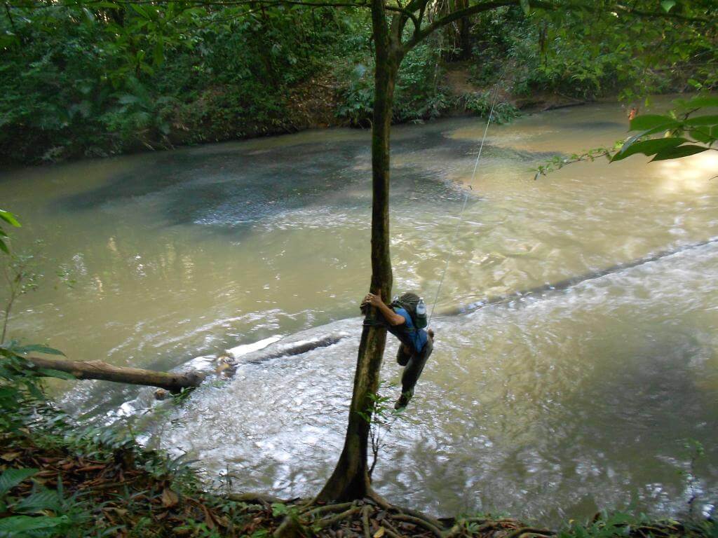 Balance auf dem Seil Balance auf dem Seil