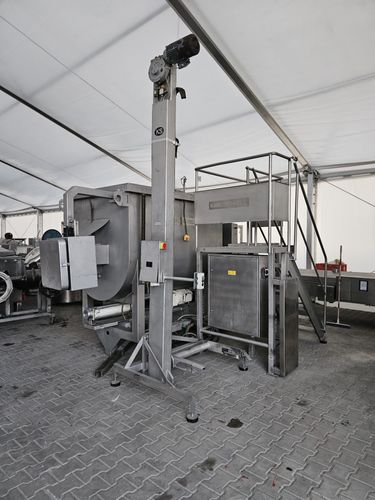 Mieszałki spożywcze Mieszałka z załadunkiem Karl Schnell 760 