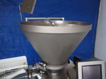 Maszyna Nadziewarki próżniowe Nadziewarka próżniowa Vemag Robot 500 z łącznikiem i urządzeniem przytrzymującym skrzynkę 5