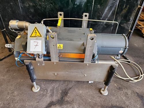 Pompy próżniowe i odśrodkowe Pompa próżniowa Busch Cobra NC 0400 B (7)