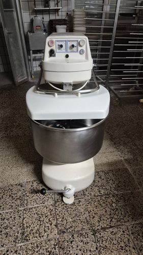 Maszyny piekarnicze Spiralny mikser do ciasta Kemper SP 30L