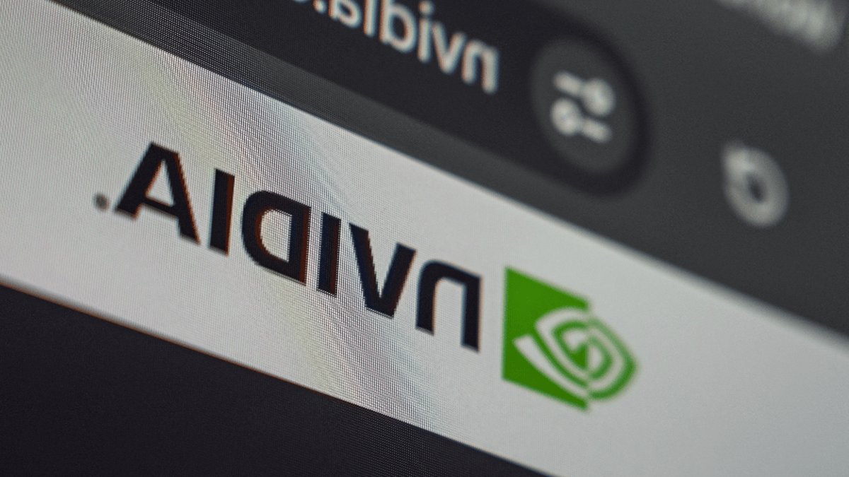 Options Traders Brace for Nvidia’s $280 Billion Swing - nvidia options traders