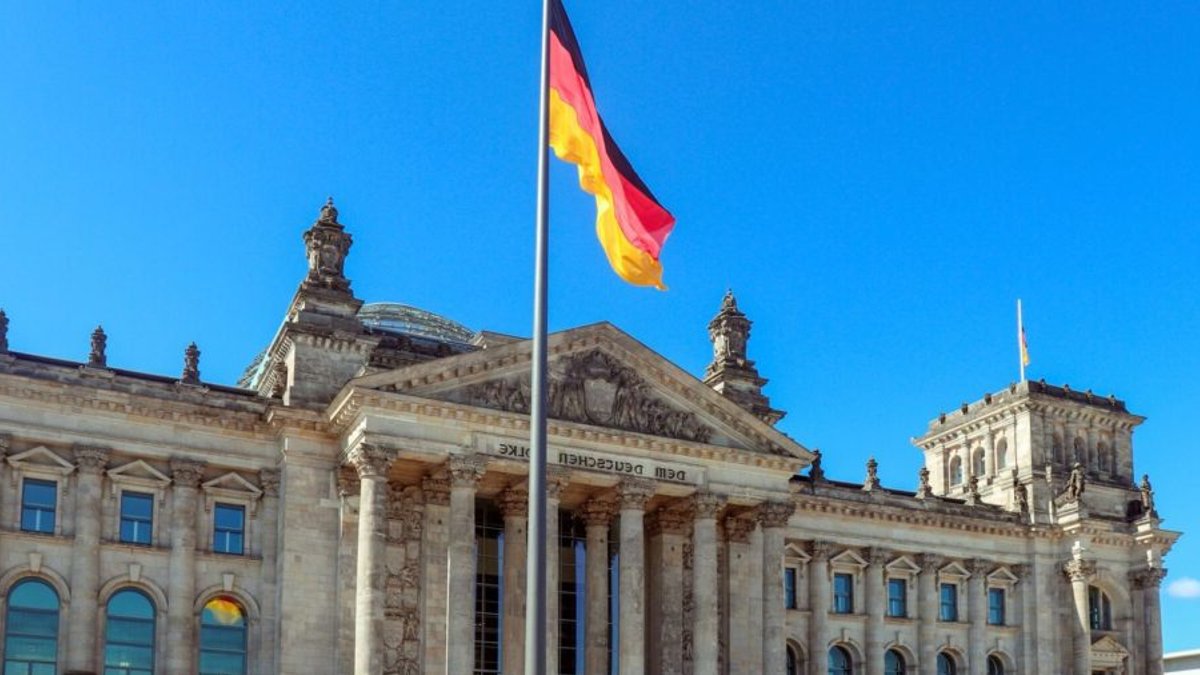 Germany's Health Budget Cuts Face Strong Opposition - health budget cuts