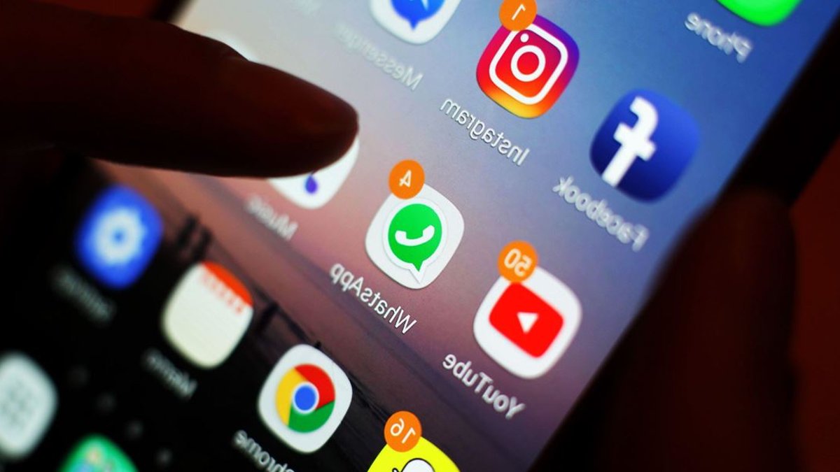 EU fights child abuse material online - child abuse online