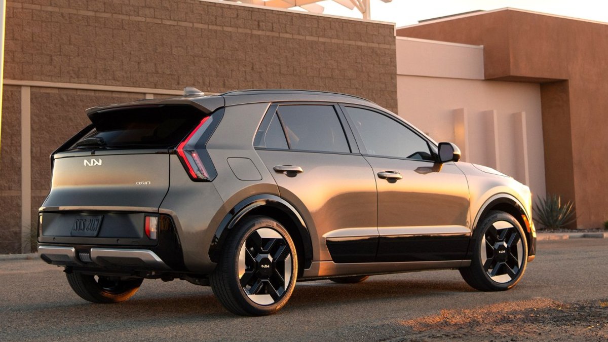 Kia Niro's base price now exceeds $30,000 - kia niro price