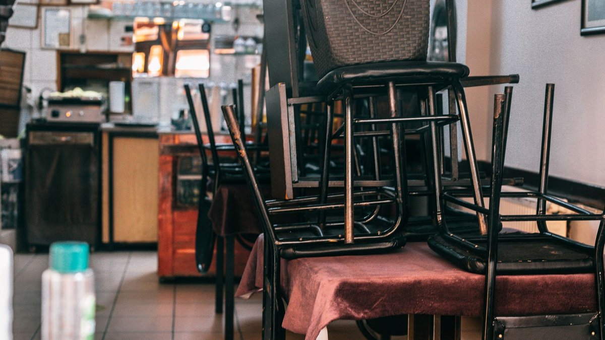 Rising costs curb Australian dining out despite discounts - australian dining