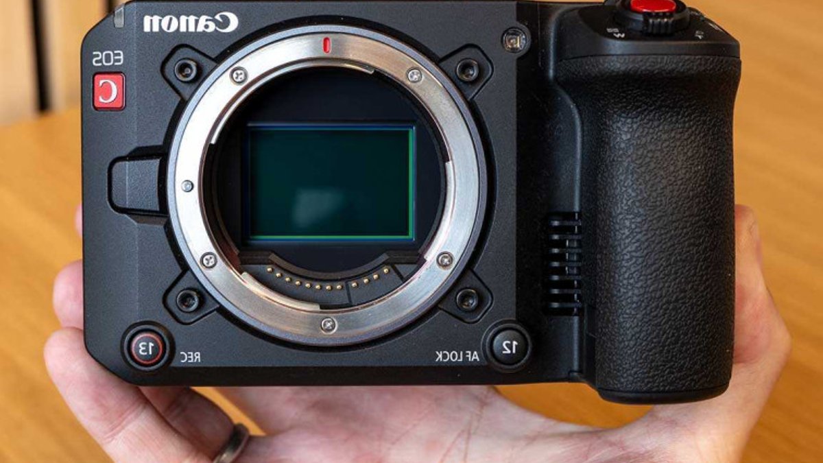 Canon EOS C50 Review Highlights Compact Cinema Camera - canon eos c50