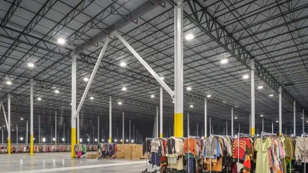 Nuuly Boosts Urban Outfitters' Sales - nuuly urban outfitters sales
