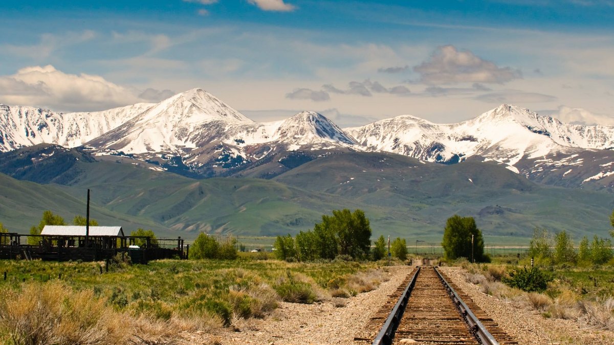 Empire Builder Trains Hike Cross-Country - empire builder hike