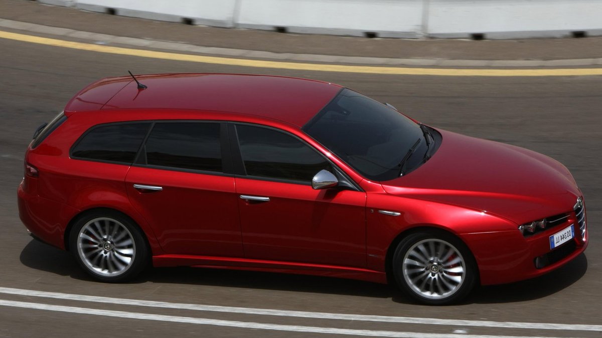 Estate Cars Outshine Their Saloon Counterparts - estate cars