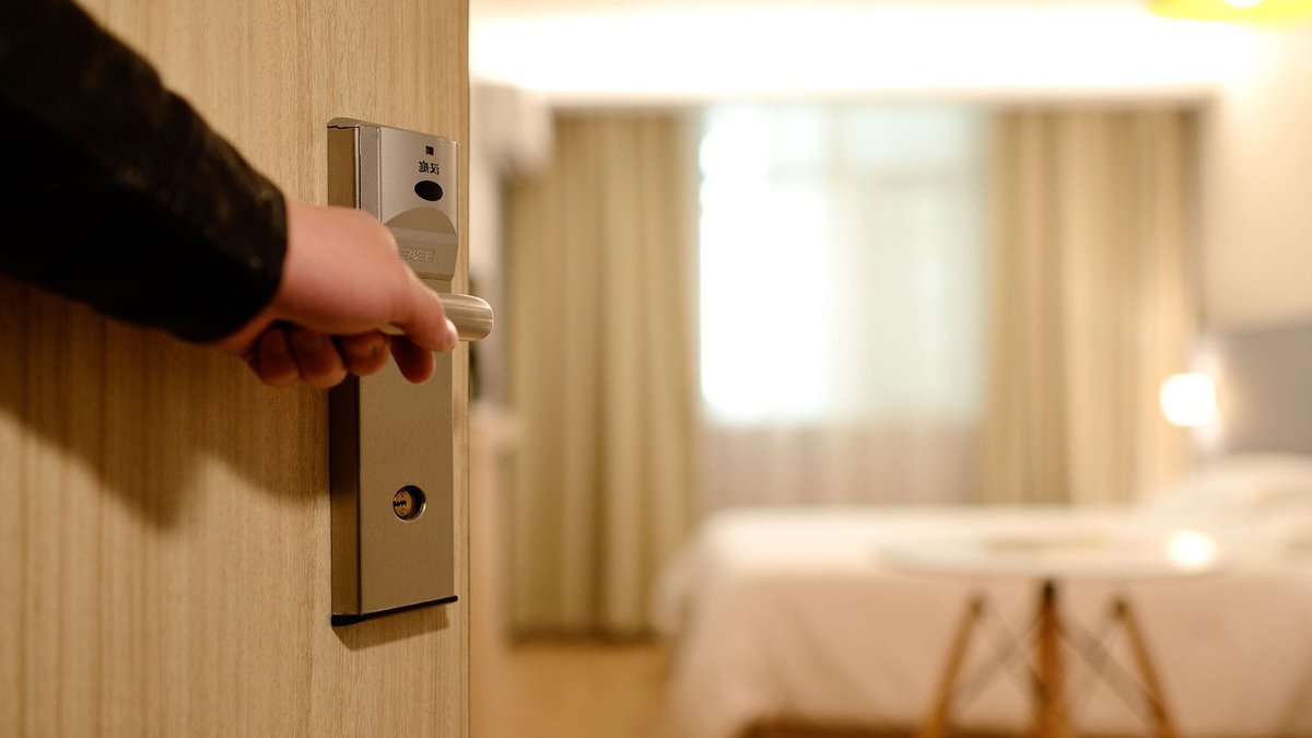 STJ Rules Booking Not Liable for Fire Damages - booking liability fire