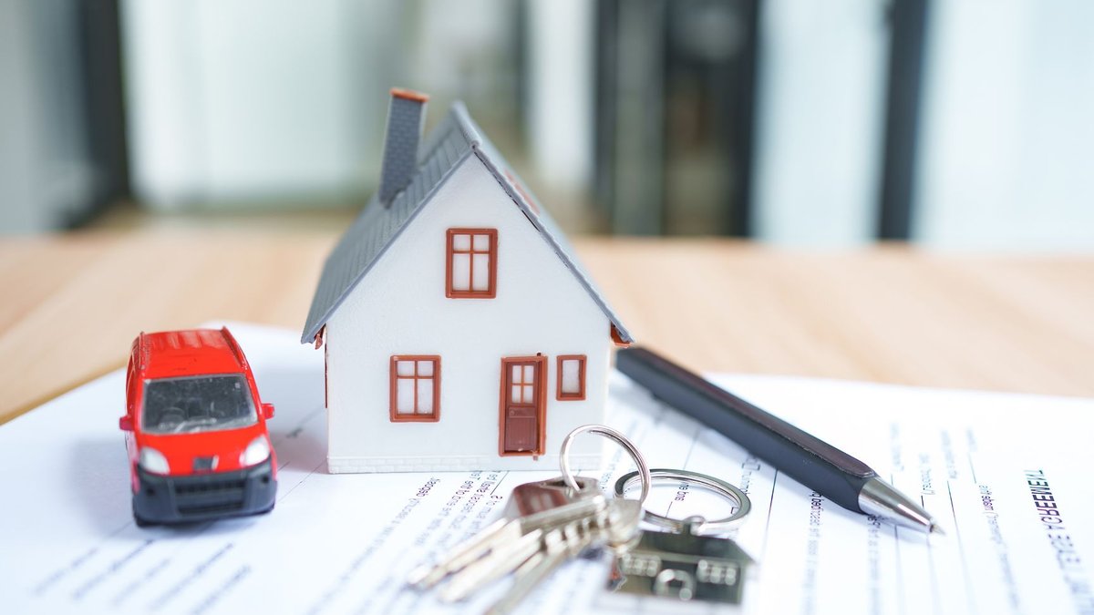 Upfront Rent Payers Find Ways to Safeguard Home - upfront rent
