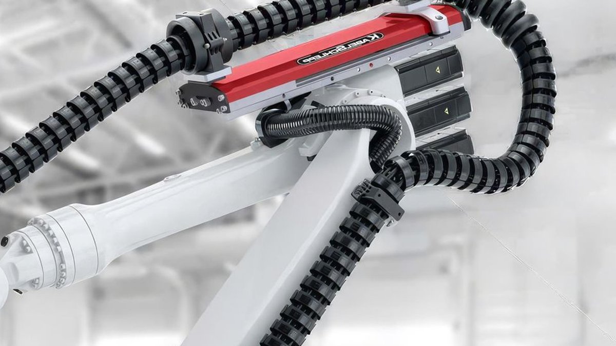 New Standards Boost Safety for Robot Cable Carriers New Standards Boost Safety for Robot Cable Carriers - robot cable carriers