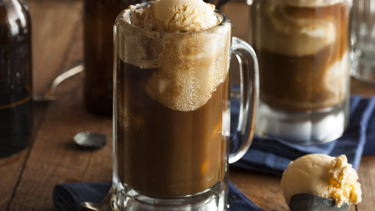 In‑Out’s historic root beer makes comeback In‑Out’s historic root beer makes comeback - in-n-out root beer