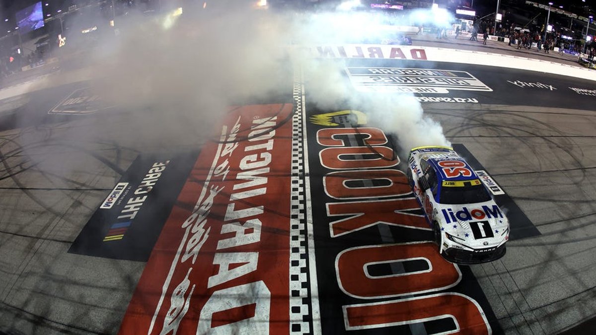 Bell Wins Southern 500 NASCAR Race Bell Wins Southern 500 NASCAR Race - nascar race